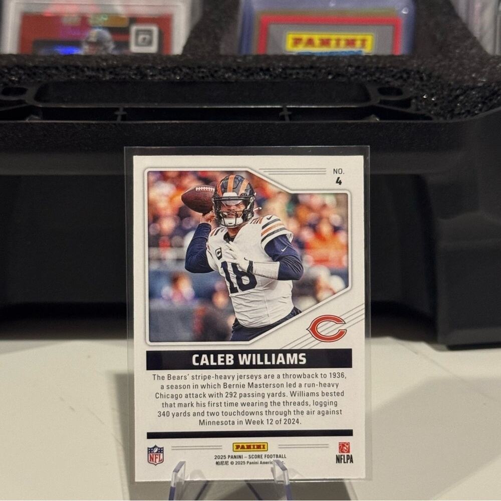 š„ 2025 Caleb Williams Panini Score Throw backs Card. Chicago bears - Picture 2 of 2